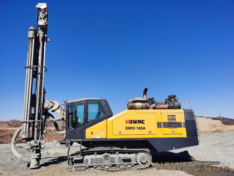 露天钻机：核心部件、类型、应用及在采矿、油气、建筑领域的优势